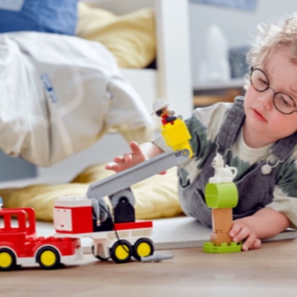 LEGO DUPLO, Rescue Fire Truck Building Toy - Picture 5 of 8